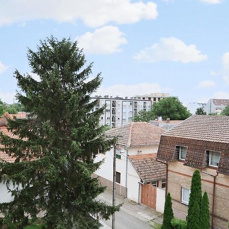 Crown Apartment 2 Subotica Ngoại thất bức ảnh